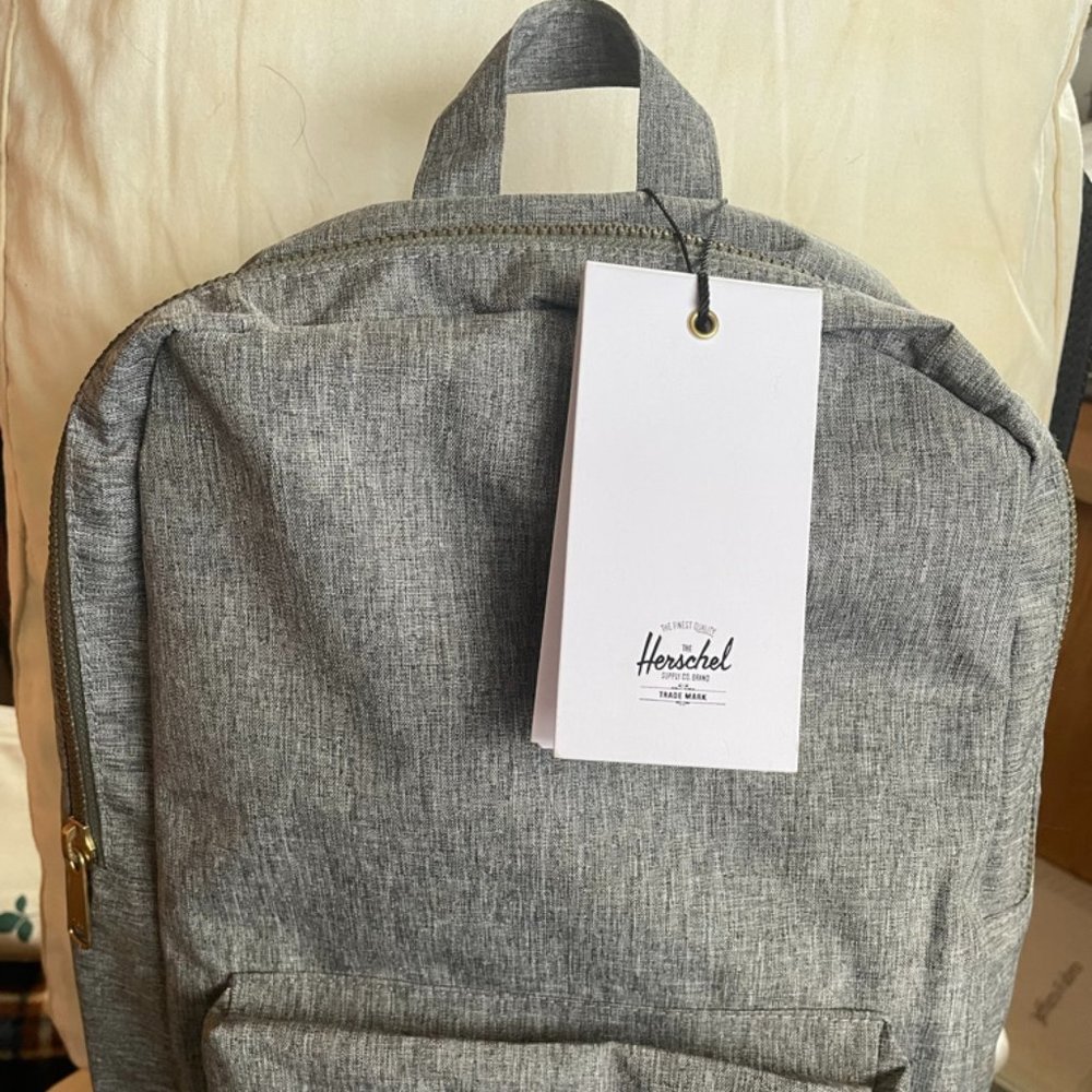 Herschel Supply Co. Settlement Mid-Volume Light Raven Backpack